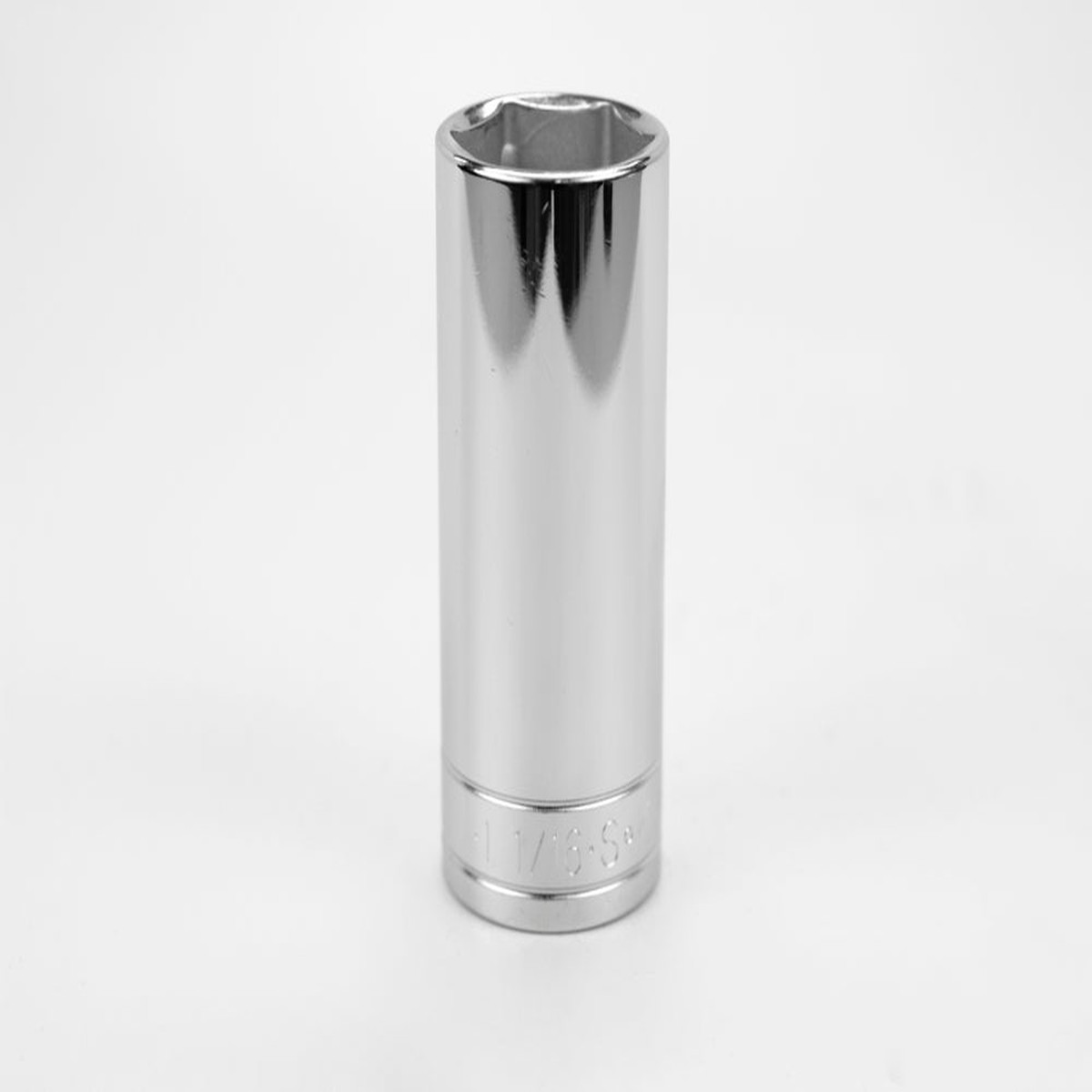 1-116 12 Drive 6 Point Fractional Deep Chrome Socket